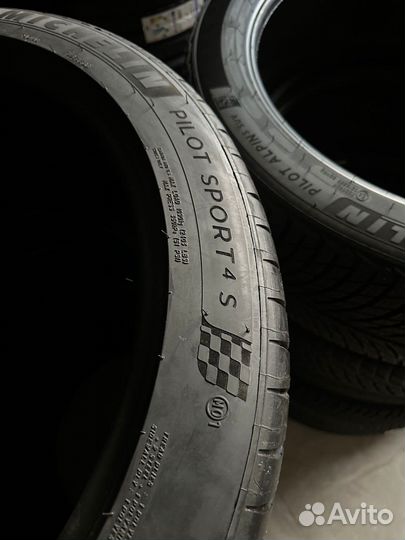 Michelin Pilot Sport 4 S 325/35 R23 и 285/40 R23