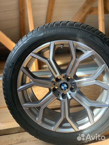 Bridgestone Blizzak LM-001 285/45 R21