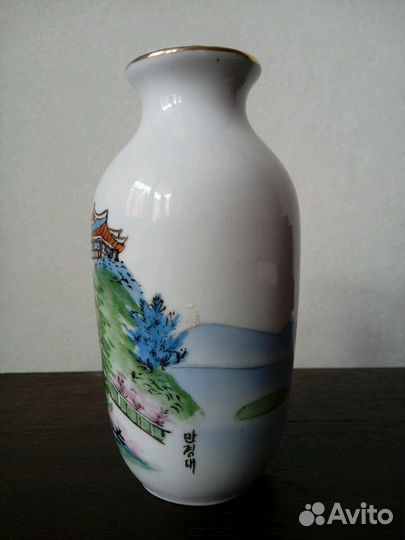 Ваза. Корея. Родина великого вождя. Ким. Ир. Сена