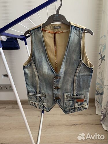 Джинсовая жилетка для мальчика 152 см