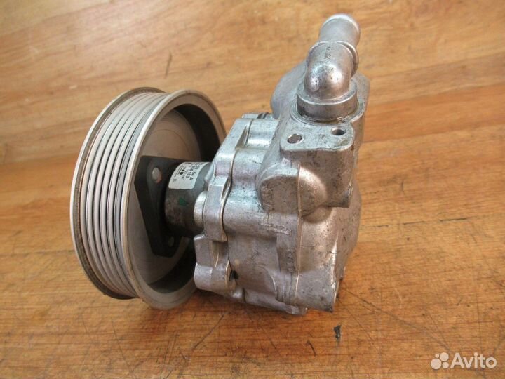 Насос гидроусилителя VW Touareg NF дизель 3.0TDI