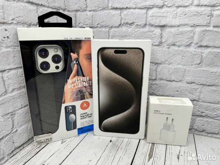 iPhone 15 Pro Max, 256 ГБ