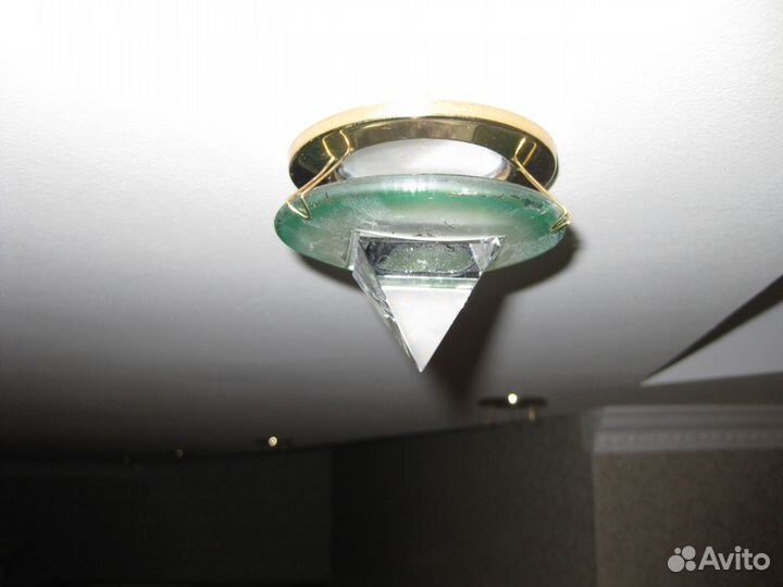 Светильник потолочный