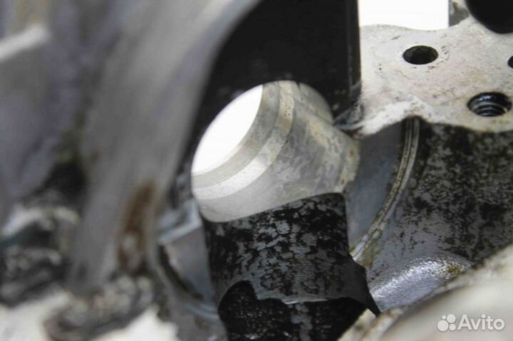 Головка блока цилиндров правая Infiniti M35