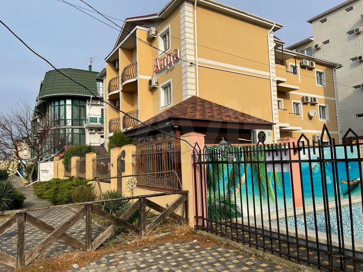 Гостиница, 400 м²