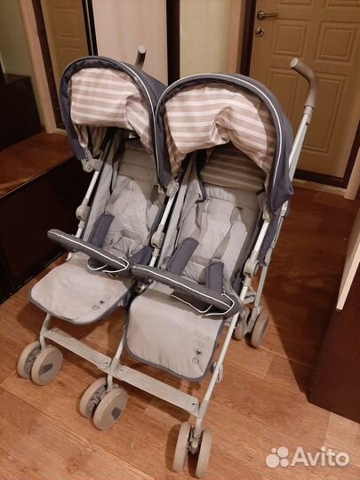 Продам Коляску для двойни (прогулочная)