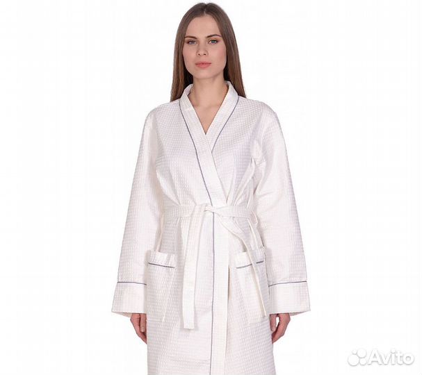 Халат вафельный Home One с кантом отбеленный 48