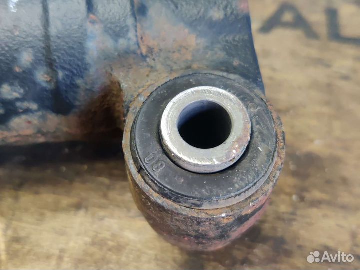 Амортизатор kdss задний Toyota LC200 2016г