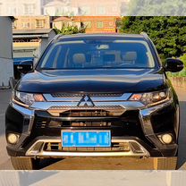 Mitsubishi Outlander 2.4 CVT, 2020, 31 000 км, с пробегом, цена 2 247 000 руб.