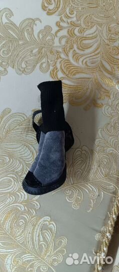 Обувь для собак мелких пород