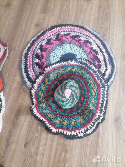 Коврик ручной работы