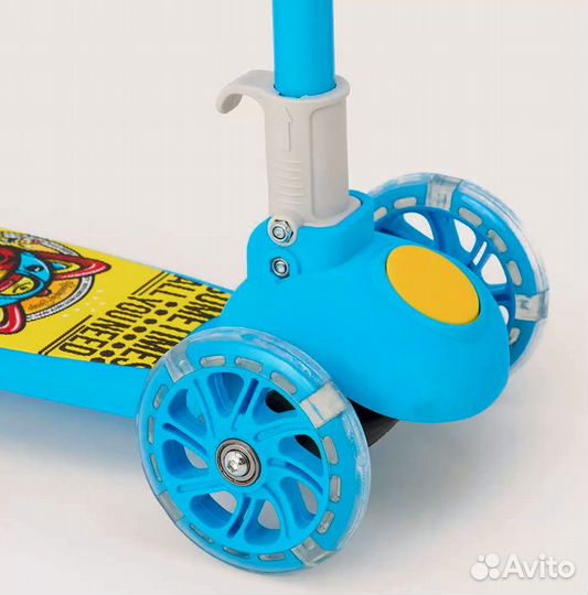 Складной самокат со светящимися колёсами