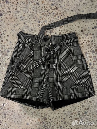 Шорты женские