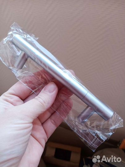 Мебельные ручки