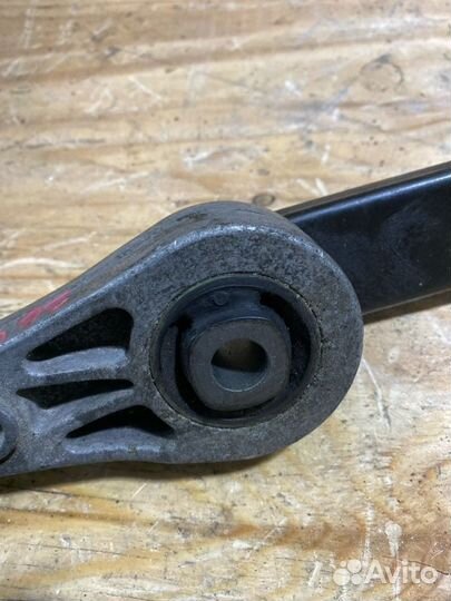 Подушка двигателя Volkswagen Tiguan 5N1 CAW 2009