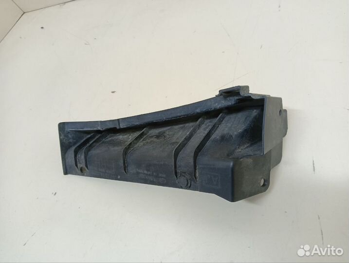 Кронштейн заднего бампера правый Subaru Legacy Out