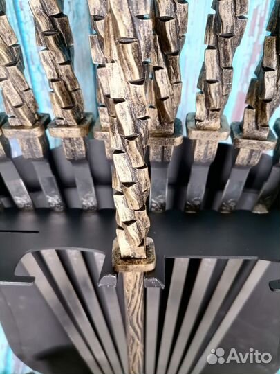 Каминный набор Щит-подставка Барс на 8 шампуров Бе