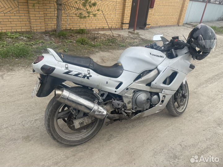 Kawasaki Zzr 400 2