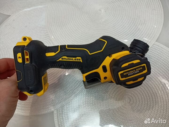 Dewalt dcs438b мини ушм