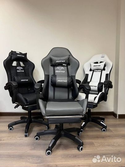 Игровое кресло фото 2. Есть с массажем новое