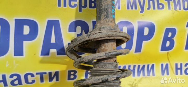 Стойка амортизатора переднего левого Hyundai Accen