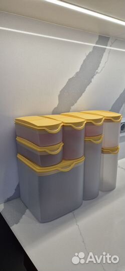 Контейнеры Tupperware