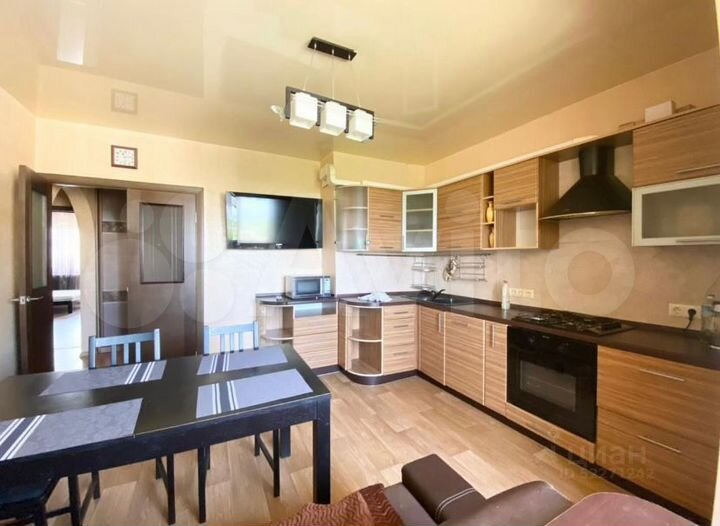 2-к. квартира, 70 м², 10/10 эт.