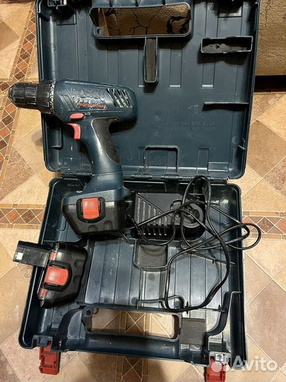 Шуруповерт bosch 12v