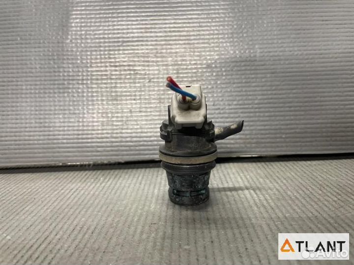 Мотор бачка омывателя toyota noah