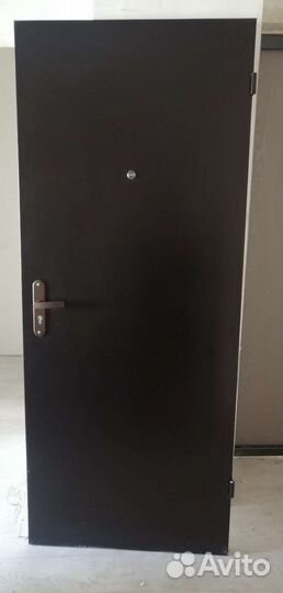 Дверь входная