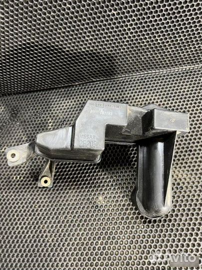 Резонатор воздушного фильтра Nissan Primera P11