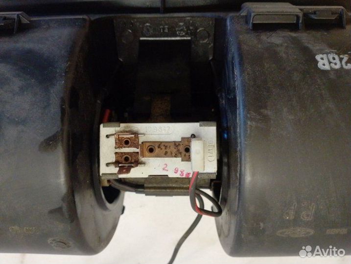 Моторчик печки Ford Escort J6A 1993