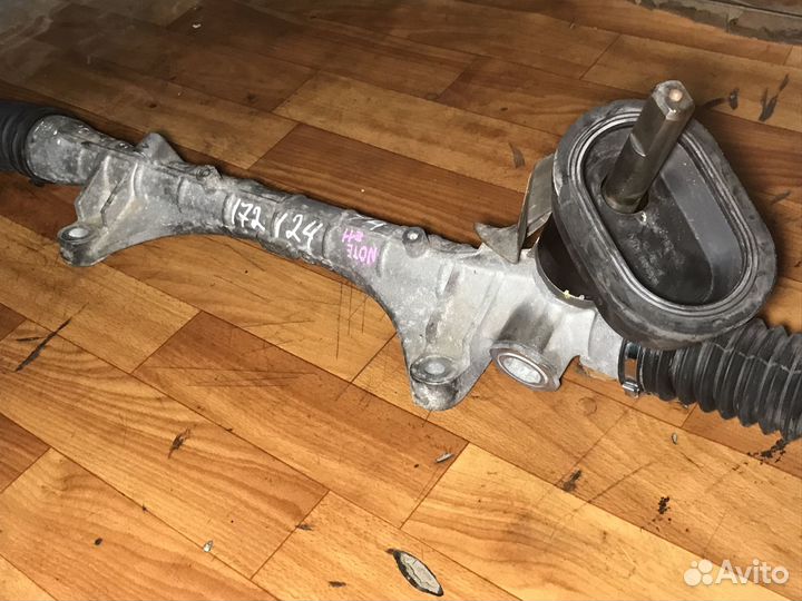 Рулевая рейка Nissan