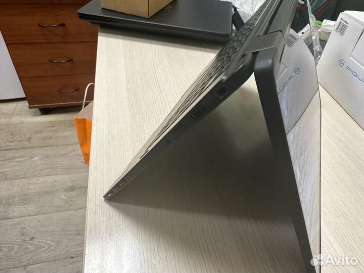 Dell 7390 i5-8350/256/8 ips, full hd