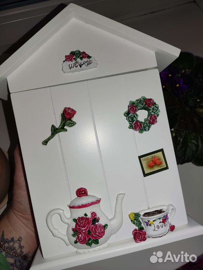 Ключница настенная из дерева новая