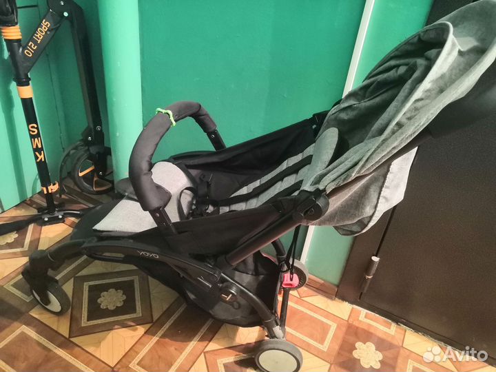 Прогулочная коляска yoya