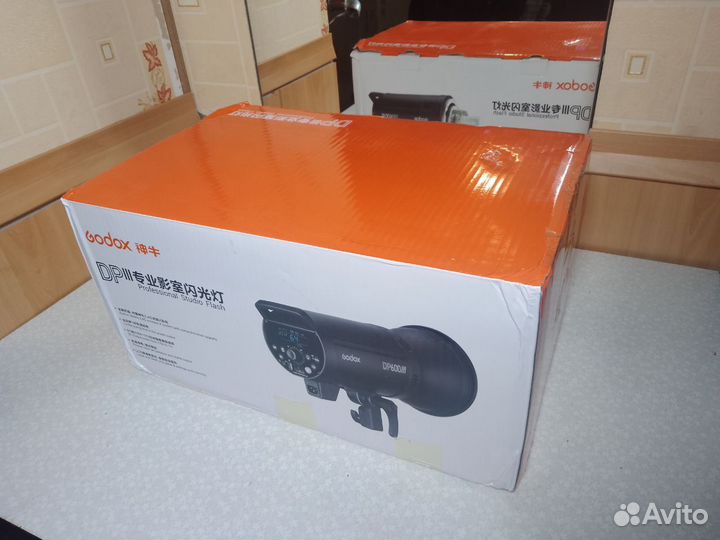 Вспышка студийная Godox DP600III