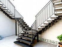 Лестница на металлокаркасе дизайн 4321