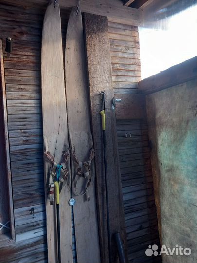 Старинные охотничьи лыжи