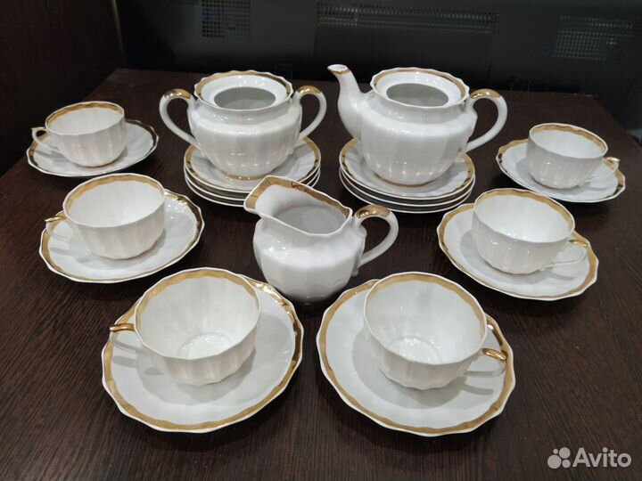 Чайный фарфоровый сервиз