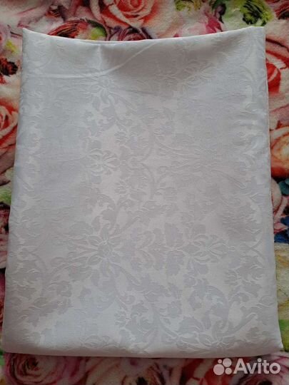 Скатерть праздничная