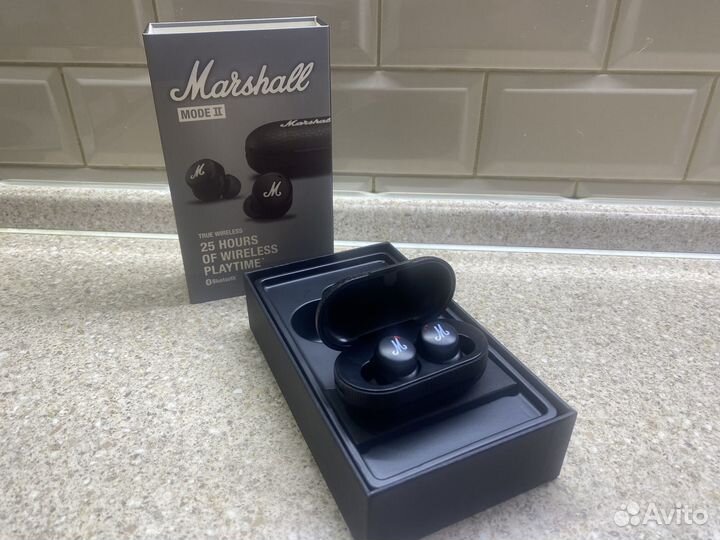 Беспроводные наушники Marshall