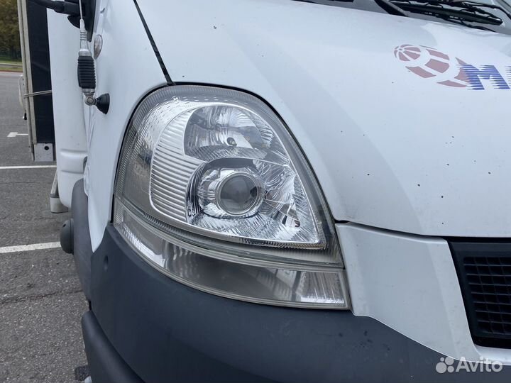 Renault Mascott цельнометаллический, 2009