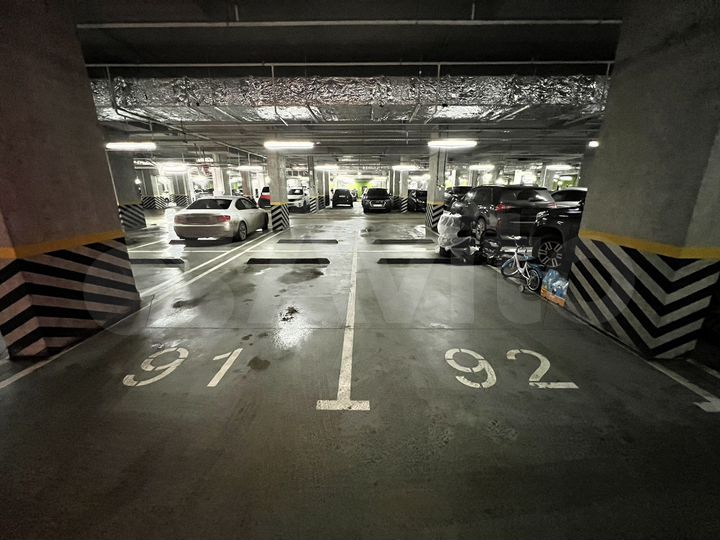 Машиноместо, 16 м²