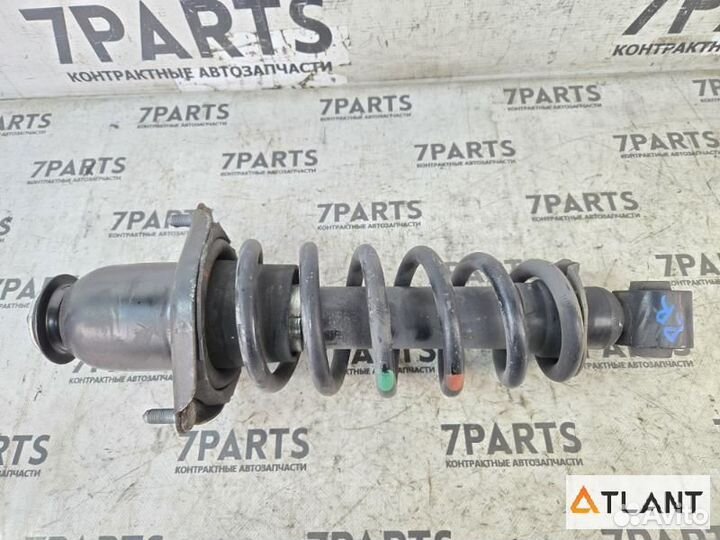 Стойка задняя правая toyota avensis