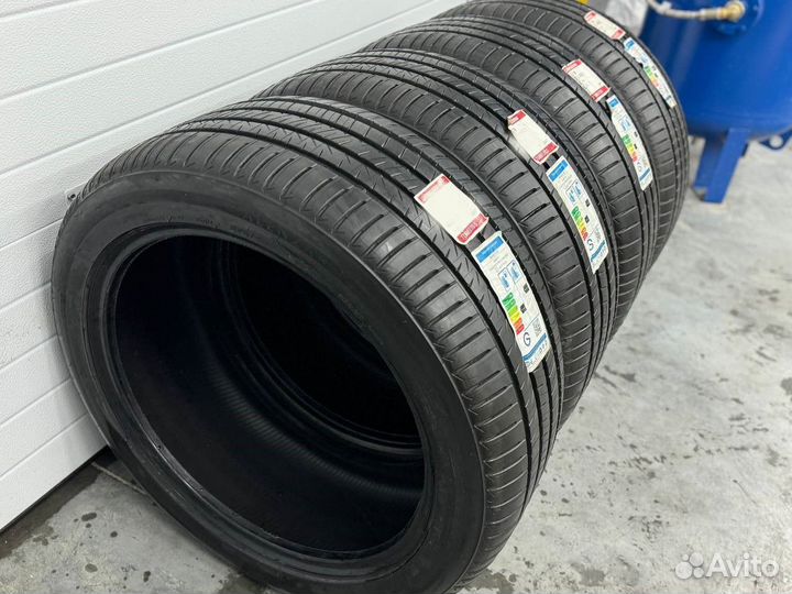 Bridgestone Alenza 001 275/50 R21 113V