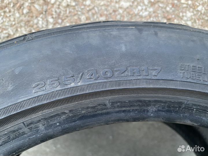 Dunlop FM901 255/40 R17