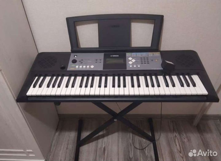Синтезатор Yamaha Psr E233
