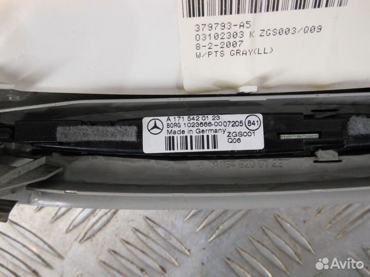 Плафон салонный Мерседес 164