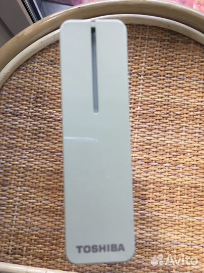 Блок питания к портативному жесткому диску toshiba